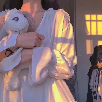 麻烦中的女人